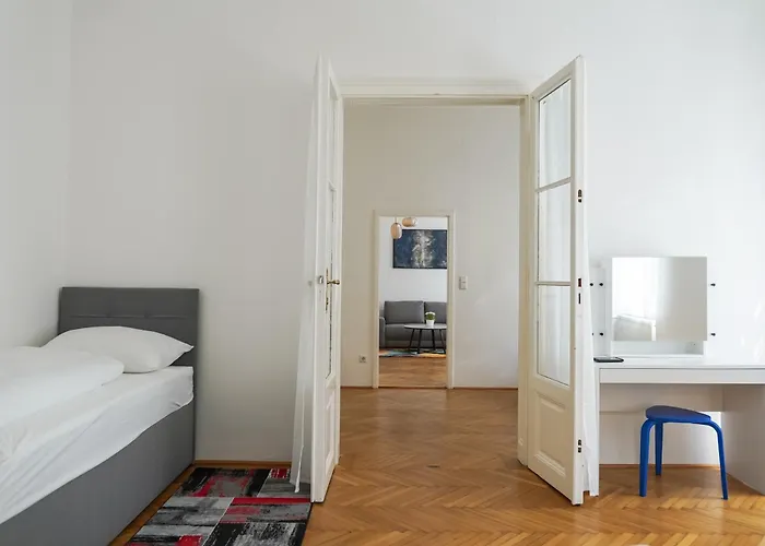 Heritage In Historical Musician Of Josef Klein Apartmán